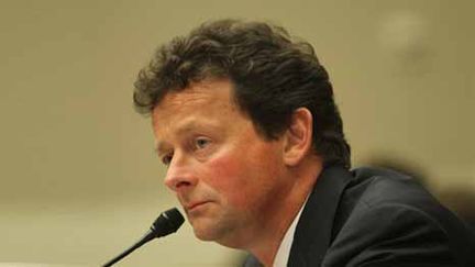 Le directeur général de BP, Tony Hayward, devant le Congrès des Etats-Unis le 17 juin 2010 (AFP - Chris KLEPONIS)