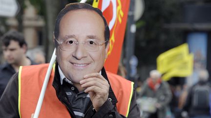 La politique du pr&eacute;sident de la R&eacute;publique, Fran&ccedil;ois Hollande, &eacute;tait l'une des cibles de ces d&eacute;fil&eacute;s syndicaux, notamment &agrave; Toulouse (Haute-Garonne). (PASCAL PAVANI / AFP)