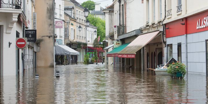 Juin 2016 : la ville de Montargis les pieds dans l'eau.
 (P.Cherel / Photopqr / Ouest France)