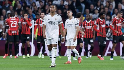 La déception de Kylian Mbappé (Real Madrid) face à l'AC Milan en Ligue des Champions, le 5 novembre 2024, au Santiago Bernabeu. (OSCAR DEL POZO / AFP)