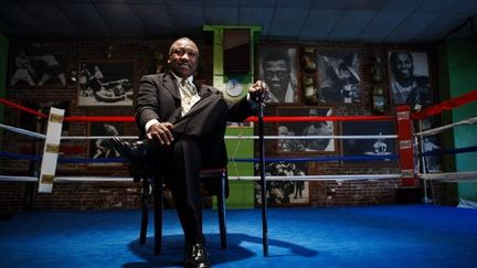 L'ancien boxeur Joe Frazier, le 18 mai 2009 &agrave; Philadelphie, aux Etats-Unis. (AL BELLO / GETTY IMAGES / AFP)