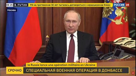 Vladimir Poutine, le 24 février 2021 lors de son allocution annonçant le déclenchement d'une opération militaire en Urkraine.&nbsp; (CAPTURE ECRAN / FRANCEINFO)