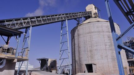 Cimenterie Lafarge située au nord de la syrie, près de la frontière turque. (Daniel RIFFET / Photononstop)