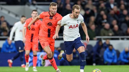 L'Anglais Harry Kane (à droite) sous les couleurs de Tottenham face à Norwich, le dimanche 5 décembre 2021. (NIGEL KEENE / PROSPORTSIMAGES)