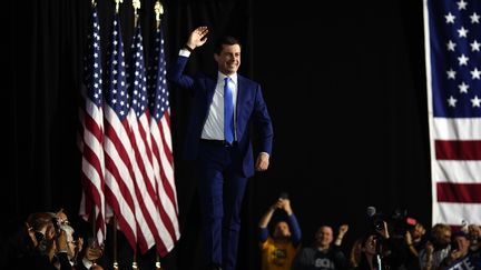 Le candidat à la primaire démocrate américaine, Pete Buttigieg, lors d'un meeting à l'université de&nbsp;Des Moines, dans l'Iowa, le 3 février 2020. (ERIC THAYER / X02070 / REUTERS)