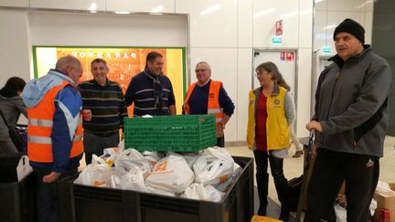 Collecte de la Banque alimentaire dans la galerie du centre commercial BAB2 d'Anglet, dans les Pyrénées-Atlantiques, en 2017 (photo d'illustration). (JACQUES PONS / FRANCE-BLEU PAYS BASQUE)