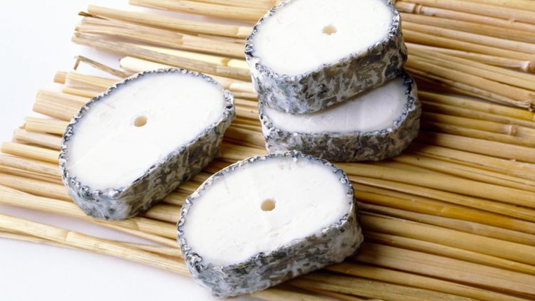 Des Fromages De Chevre Vendus En Grandes Surfaces Rappeles Apres La Decouverte D Une Bacterie