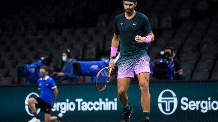 Le Majorquin s'est qualifié pour les demi-finales du Masters 1000 de Paris. (FRANCK FIFE / AFP)