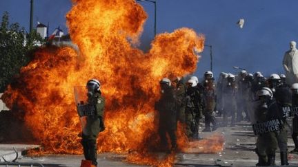 Des affrontements ont éclaté entre la police et les manifestants le 19 octobre 2011. (Angelos Tzortzinis / AFP)