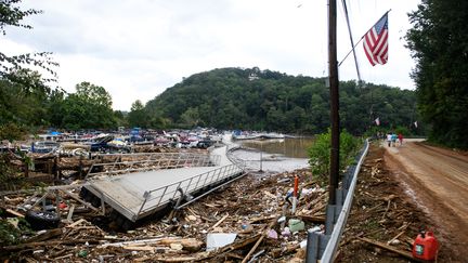 The Rocky Broad River overflowed due to heavy rains, carrying debris from the village of Chimney Rock, North Carolina (United States), September 28, 2024. (MELISSA SUE GERRITS / GETTY IMAGES NORTH AMERICA)