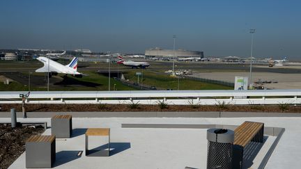 Le siège d'Aéroports de Paris à Tremblay-en-France, près de l'aéroport de Roissy. (ERIC PIERMONT / AFP)