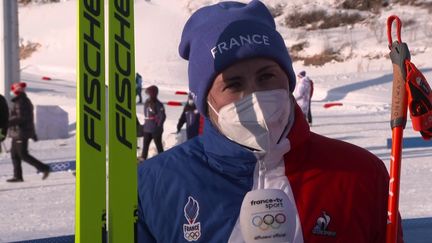 Justine Braisaz-Bouchet après la sixième place du relais féminin français en biathlon, le 16 février 2022, aux JO de Pékin. (FRANCETVSPORT)