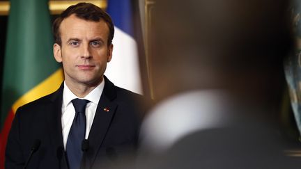 Le président Emmanuel Macron, ici lors d'une conférence conjointe avec le président du Bénin à l'Elysée le 5 mars 2018 
 (Etienne LAURENT / POOL / AFP)