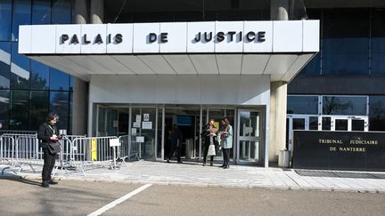 L'entrée du tribunal de Nanterre, dans les Hauts-de-Seine, le 7 mars 2024. (ERIC BERACASSAT / HANS LUCAS / AFP)