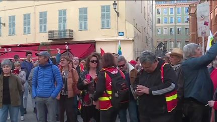 Réforme des retraites : des manifestations spontanées en France après la décision du Conseil constitutionnel (Capture franceinfo)