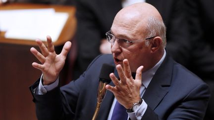 Le ministre du Travail Michel Sapin, le 6 novembre 2012. (PATRICK KOVARIK / AFP)