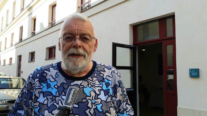 Dominique Grandjean, chef du service vétérinaire de la brigade de sapeurs-pompiers de Paris. (BENJAMIN ILLY / RADIOFRANCE)