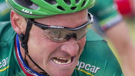 Thomas Voeckler, leader de l'&eacute;quipe Europcar sur le Tour de France, le 3 juillet 2012.&nbsp; (JOEL SAGET / AFP)