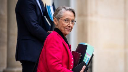 La Première ministre Elisabeth Borne&nbsp;au palais de l'Elysée, à Paris, le 26 septembre 2022. (XOSE BOUZAS / HANS LUCAS / AFP)