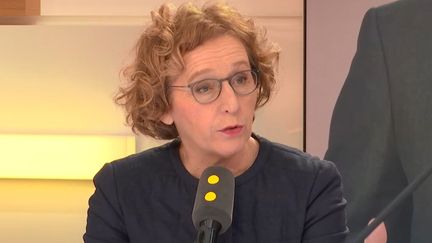 La ministre du Travail, Muriel Penicaud, sur le plateau de franceinfo, le 9 février 2018. (FRANCEINFO)