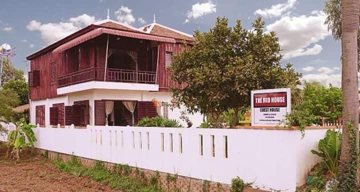 Le guesthouse "Red House" de Stéphan Tanneau et de sa compagne sur les bords du Mékong près de Phnom Penh (Tanneau)