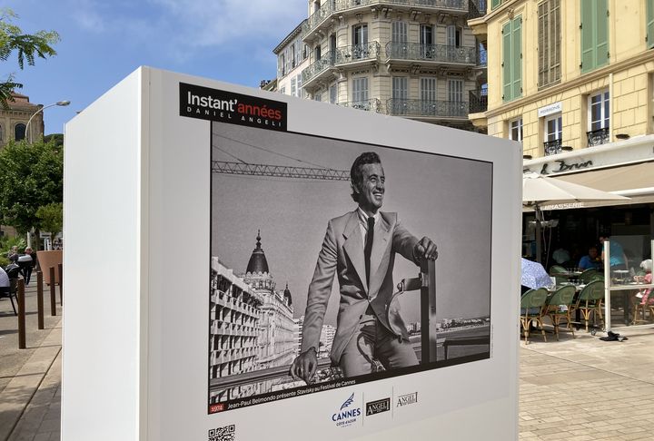 Une photo de l'exposition "Instant'années" de Danel Angeli à Cannes, le 16 mai 2022. (LCA / FRANCEINFO CULTURE)