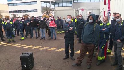 À&nbsp;Migennes, dans l'Yonne, près de 400 employés de l'usine automobile&nbsp;Benteler&nbsp;vont perdre leur emploi suite à l'annonce de la fermeture du site. (FRANCE 3)