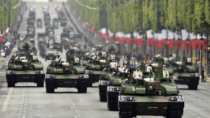 Le défilé du 14-Juillet sur les Champs-Elysées, le 14 juillet 2019 à Paris. (LIONEL BONAVENTURE / AFP)