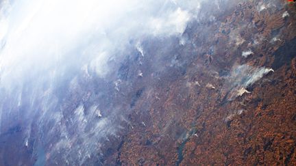 Les incendies en Amazonie vus depuis la Station spatiale internationale. (ESA/NASA–L. Parmitano)