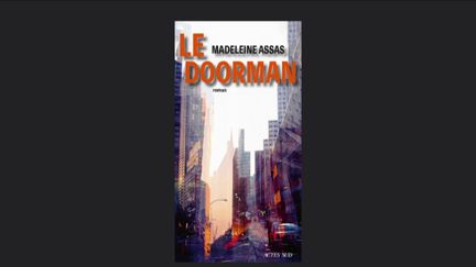 Livre : “Le Doorman” ou quarante années aux côtés d’un portier new-yorkais