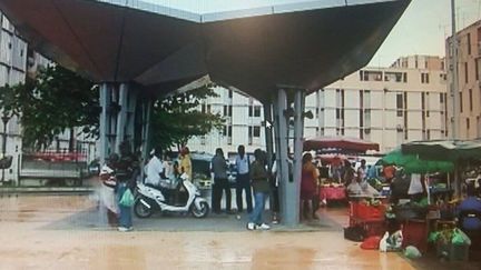 Le "marché à Man Réau", à Pointe-à-Pitre, a réouvert à depuis le 15 mai, mais pas dans les conditions dans lesquelles il fonctionnait avant la crise sanitaire. (GUADELOUPE 1ÈRE)