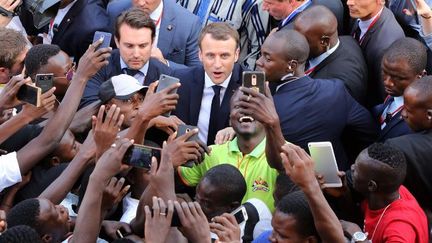 Emmanuel Macron à l'université de Ouagadougou le 28 novembre 2017 (LUDOVIC MARIN / AFP)