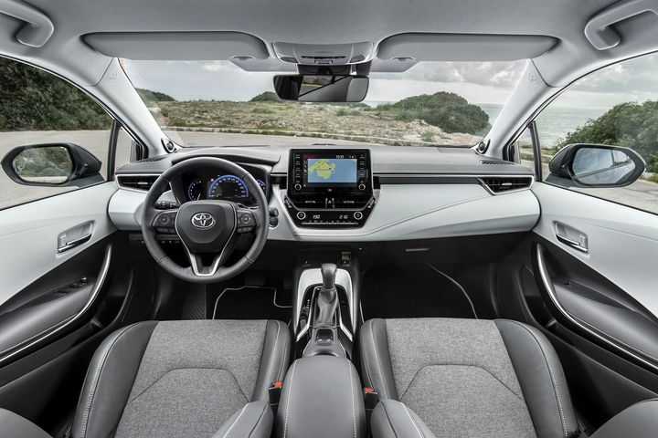 L'intérieur moderne et fonctionnel de cette nouvelle Corolla. (TOYOTA pour FRANCE INFO)