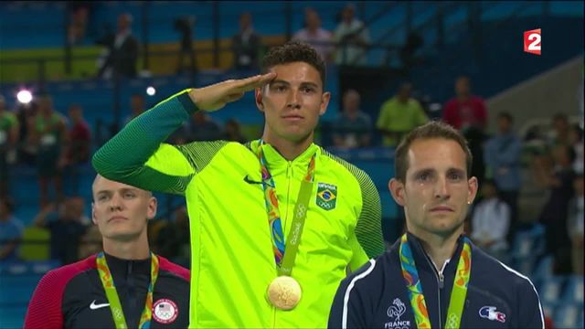 JO 2016 : les larmes de Lavillenie face aux sifflets brésiliens