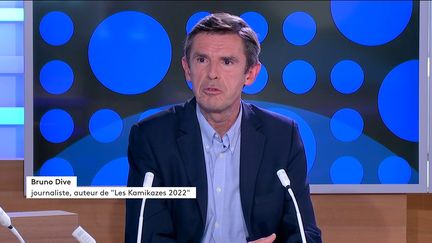 L’élection présidentielle de 2022 se tiendra dans sept mois, en avril prochain, et de nombreux candidats se sont déjà déclarés. L’analyse de Bruno Dive, journaliste et auteur de "Les Kamikazes 2022", aux éditions de l’Archipel. (FRANCEINFO)