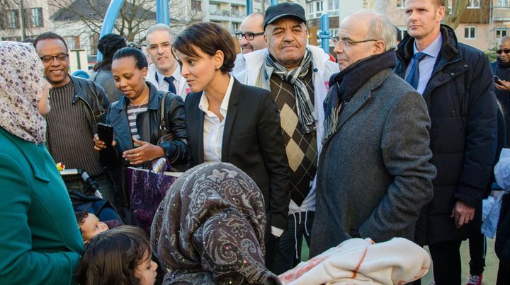 La ministre des Droits des femmes, Najat Vallaud-Belkacem, et le maire d'Aubervilliers, Jacques Salvator, le 6 mars 2014 &agrave; Aubervilliers (Seine-Saint-Denis). (THOMAS BAIETTO / FRANCETV INFO)