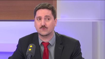 Laurent Brun,&nbsp;secrétaire général de la CGT Cheminots, invité de franceinfo le mercredi 4 décembre. (FRANCEINFO / RADIO FRANCE)