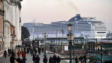 Italie : un paquebot hors de contrôle fait des ravages dans le port de Venise