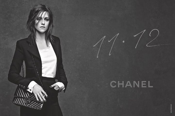 Kristen Stewart dans la campagne "3 Girls, 3 Bags" de Chanel.
 (Chanel)