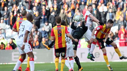 Valenciennes a posé des problèmes aux Lensois  (COURBE / MAXPPP)