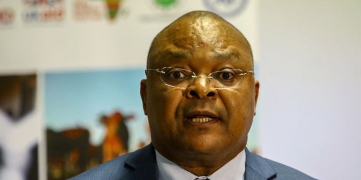 David Phiri, coordinateur de l'Organisation des Nations Unies pour l'alimentation et l'agriculture (FAO) pour l'Afrique australe, le 14 février 2017 à Harare, au Zimbabwe. (Jekesai NJIKIZANA / AFP)