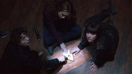 En France, "Ouija" de Stiles White, en tête du box-office nord-américain ces jours-ci, ne sortira que le 29 avril 2015.
 (Universal Pictures)