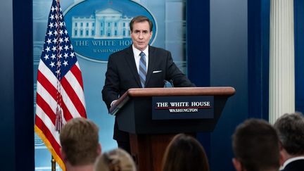 John Kirby, porte-parole de la Maison Blanche, lors d'une conférence de presse à Washington (Etats-Unis), le 4 août 2022. (SAUL LOEB / AFP)