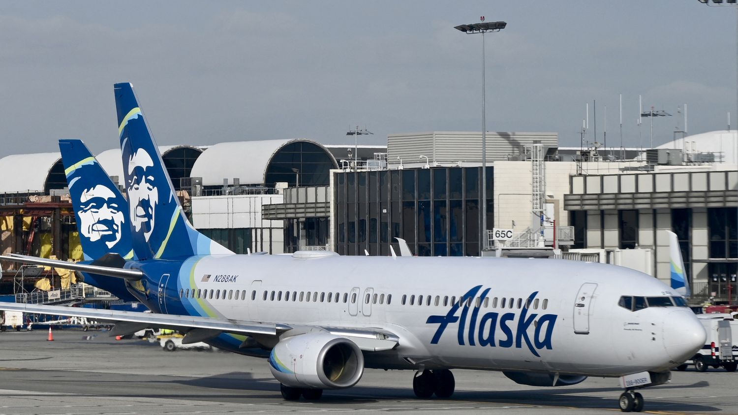 Alaska Airlines Plans To Remove Counters And Terminals In Airports For   644287af474f3 000 336w7hq 