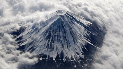 La derni&egrave;re &eacute;ruption du mont Fuji&nbsp;(Japon) remonte &agrave; 1707. (TORU HANAI / REUTERS)