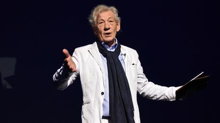 Ian McKellen à Moscou en 2016. Il incarne le magicien Gandalf dans la trilogie "Le seigneur des anneaux".&nbsp; (EKATERINA CHESNOKOVA / SPUTNIK)