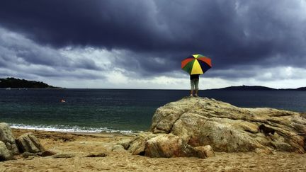 En Corse, les rassemblements de plus de 50 personnes sont interdits jusqu'au 15 avril, ont annoncé les autorités. (DOMINIQUE ZINTZMEY / AFP)