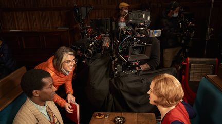 La réalisatrice française&nbsp;Eva Husson sur le tournage de "Mothering Sunday" en novembre 2020. 
 (LILO/SIPA)