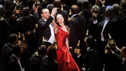 La soprano Ermonela Jaho (Violetta) et Fransesco Meli (Alfredo), interprètes de La Traviata, l'un des opéras plus joués au monde.
 (Philippe Gromelle Orange)