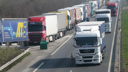 Opération de blocage des routiers (SEBASTIEN BLONDE / MAXPPP)